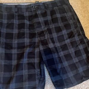 Op size 40 black and grey striped pocket shorts